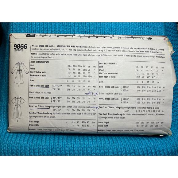 Simplicity Sewing pattern 9866 fit and flare dress puff or flutter sleeve size14 - Picture 3 of 6